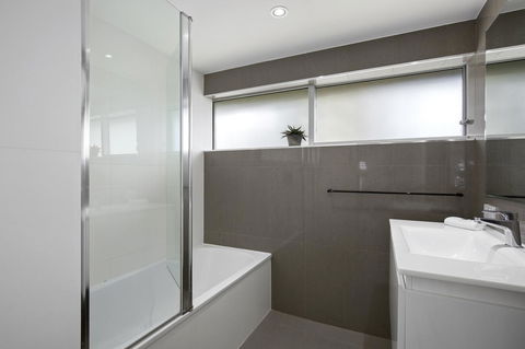 Narrowneck Court Holiday Apartments - Accommodation BNB 9
