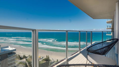 Hi Surf Beachfront Resort Apartments - Accommodation BNB 0