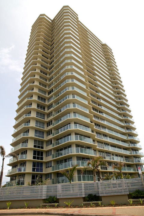 Hi Surf Beachfront Resort Apartments - Accommodation BNB 43