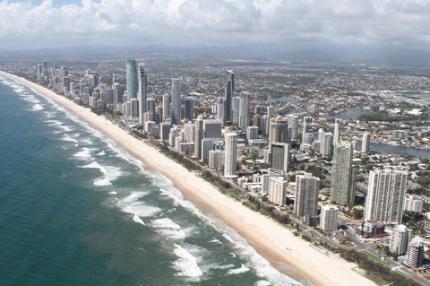 Hi Surf Beachfront Resort Apartments - Accommodation BNB 6