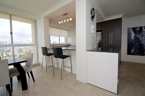 Hi Surf Beachfront Resort Apartments - Accommodation BNB 26