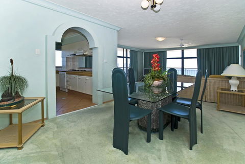 Hi Surf Beachfront Resort Apartments - Accommodation BNB 36