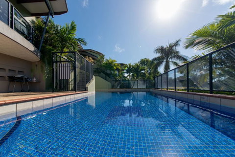Paradise Penthouse At Waves - Airlie Beach - Accommodation BNB 1