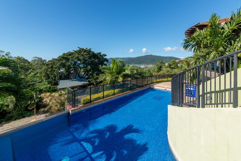 Paradise Penthouse At Waves - Airlie Beach - Accommodation BNB 0