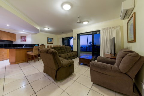 Paradise Penthouse At Waves - Airlie Beach - Accommodation BNB 10