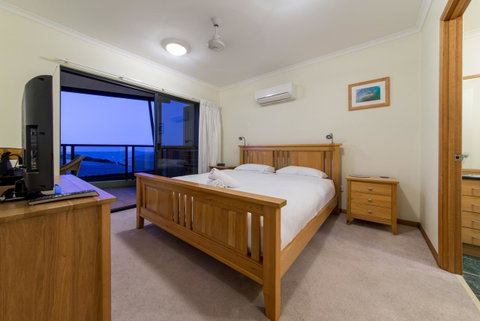 Paradise Penthouse At Waves - Airlie Beach - Accommodation BNB 13