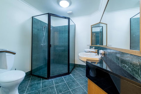 Paradise Penthouse At Waves - Airlie Beach - Accommodation BNB 20