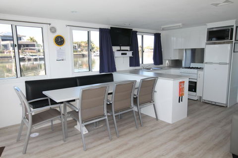 Coomera Houseboats - Accommodation BNB 16