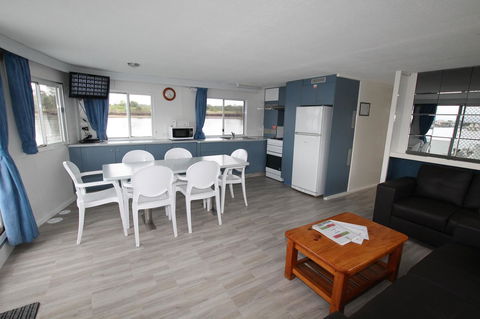 Coomera Houseboats - Accommodation BNB 5