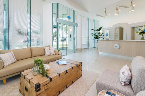 The Waterford On Main Beach - Accommodation BNB 13