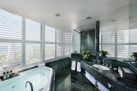 Sofitel Gold Coast Broadbeach - Accommodation BNB 24
