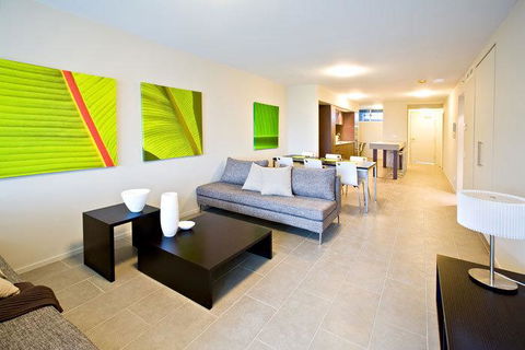 Lanai Riverside Apartments - Accommodation BNB 2