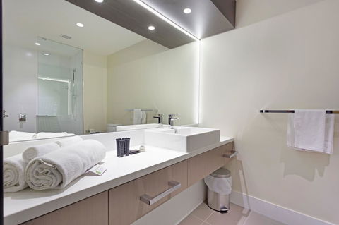 Calamvale Hotel Suites And Conference Centre - Accommodation BNB 25