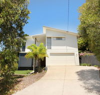 224 Centenary Heights Road Coolum Beach 500 Dollar Bond Linen Included - Accommodation BNB