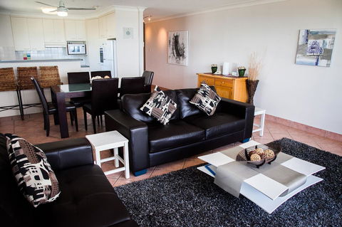 Elouera Tower - Accommodation BNB 9