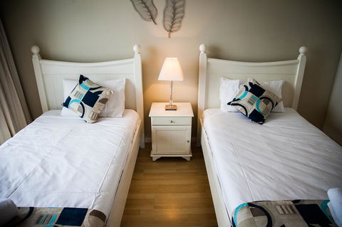 Elouera Tower - Accommodation BNB 24