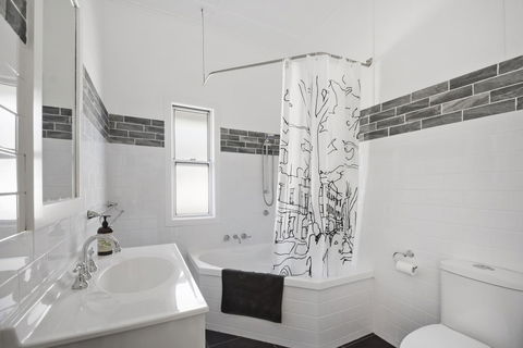The Lighthouse - Accommodation BNB 14