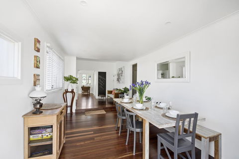 The Lighthouse - Accommodation BNB 10
