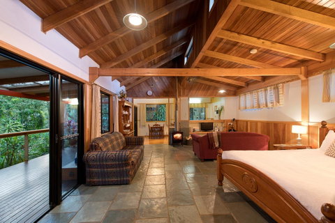 Sharlynn By The River - Accommodation BNB 15
