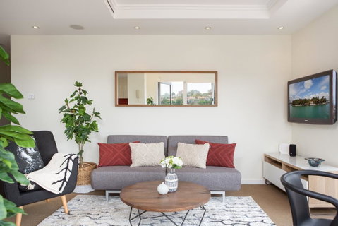 Waterside Mosman Bay Apartment W Stunning Views - Accommodation BNB 1