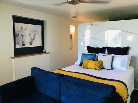 Waves And White Horses Seaview Retreat (adults Only) - Accommodation BNB 2
