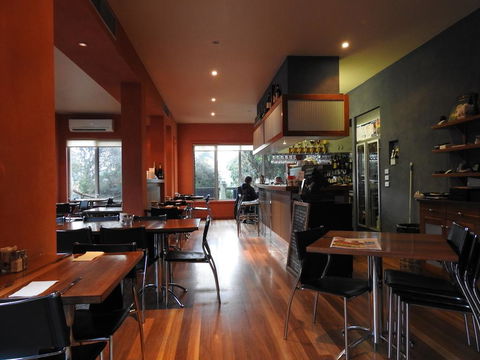 Waves Luxury Suites - Accommodation BNB 1