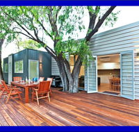 Whatmans Beach House - Accommodation BNB