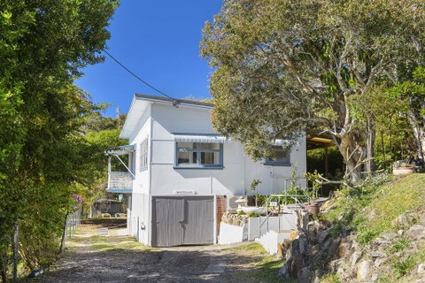 Whitecaps, 26 East Street - Accommodation BNB 0