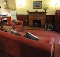 Wintarni Olives Cottage - Accommodation BNB
