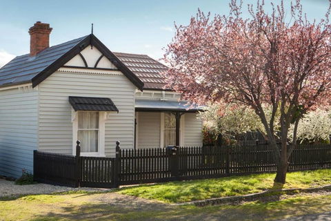 Wormwood House - Accommodation BNB 0