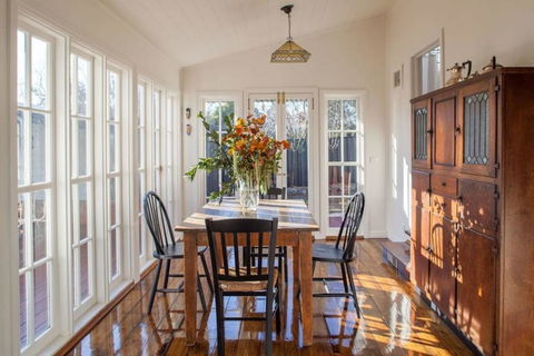 Wormwood House - Accommodation BNB 1