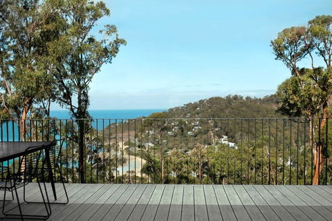 WYE UP - Through The Treetops. Out To The Sea. - Accommodation BNB 0