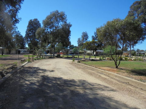 Yarrawonga Riverlands Tourist Park - Accommodation BNB 1