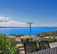 Yenangoon - Walking together Corlette - Accommodation BNB