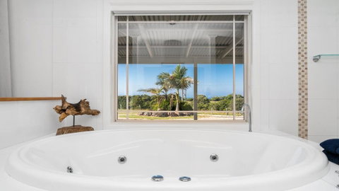 Your Luxury Escape - Byron Sunset Breeze - Accommodation BNB 0