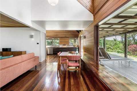 Your Luxury Escape - Cedar View - Accommodation BNB 1