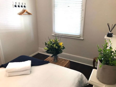 YSG The Edward Townhouse 151 - Walk To Town - Accommodation BNB 1