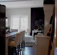 YSG The Edward Townhouses 155 and 157 - Steps To Town - Accommodation BNB