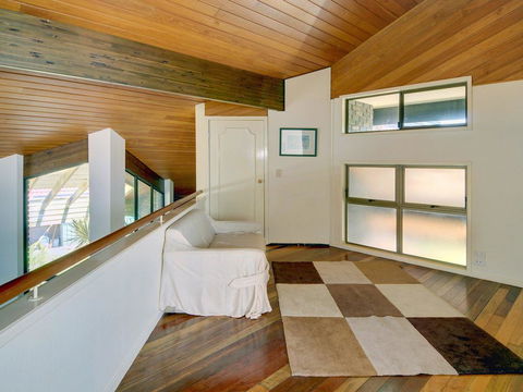 Yulunga 20 - 4 BDRM Canal Home With Pool - Accommodation BNB 1