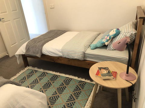 Haven Family& Dog Freindly , Close To Hospital, Airport, Bunnings - Accommodation BNB 1