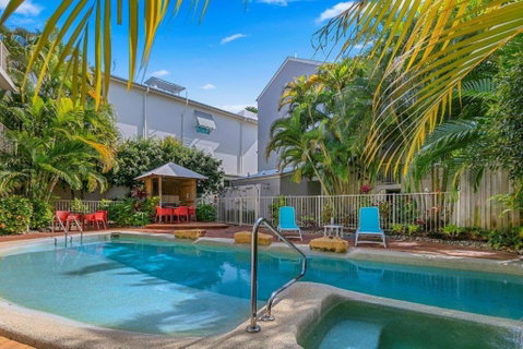 6 Riverside Noosa - Accommodation BNB 2