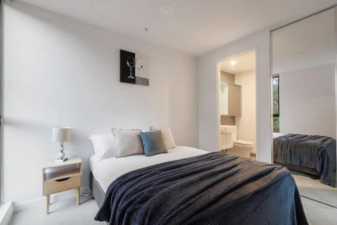 A 3BR Apt Next To Melbourne Zoo FREE Parking - Accommodation BNB 1