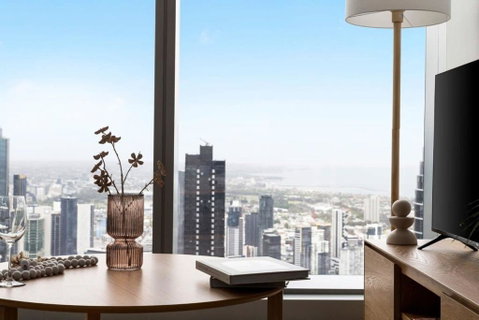 A Chic 2BR Apt With Panoramic Views FREE Parking - Accommodation BNB 0