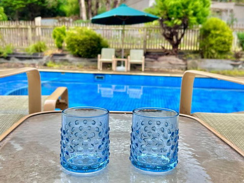 A Lovely Pool House In Forest - Accommodation BNB 3