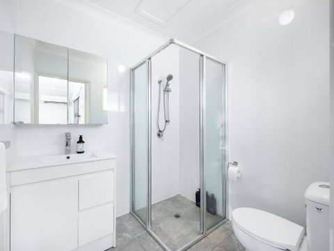 Affordable Studio Steps From UQ Shops And Transit - Accommodation BNB 4