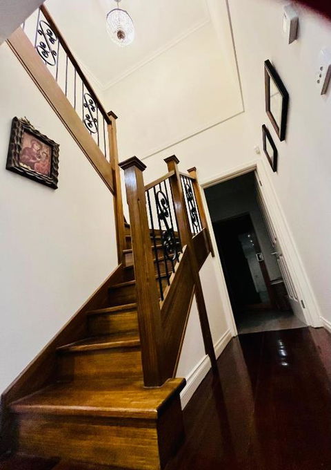 A Beautiful Home - Accommodation BNB 2