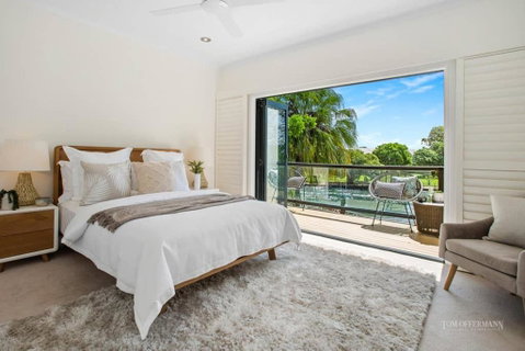 Affordable Luxury By The River - Accommodation BNB 3