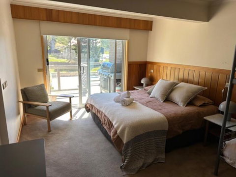 Altitude Apartments - Accommodation BNB 4