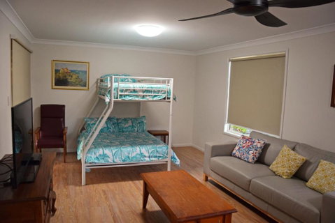 Amberlee House - Bring Your Own Linen - Accommodation BNB 3