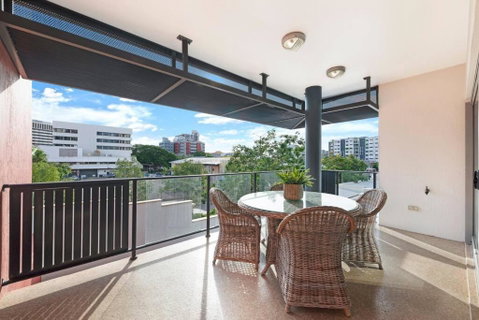 Artistic City Escape With Balcony And Parking - Accommodation BNB 4